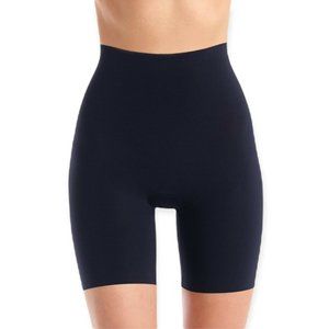 Commando Women's Size Medium 8-10 Featherlight Control Shapewear Shorts Black
